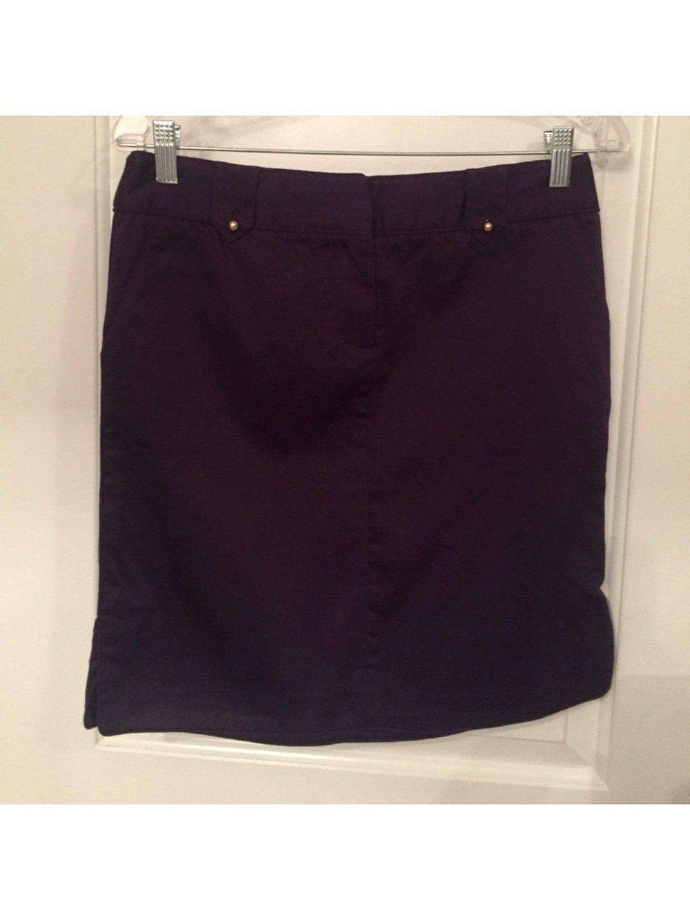 ELIZABETH McKAY SKIRT NEW MINI PURPLE STRAIGHT STRETCH GOLD BUTTONS NWT Size 4